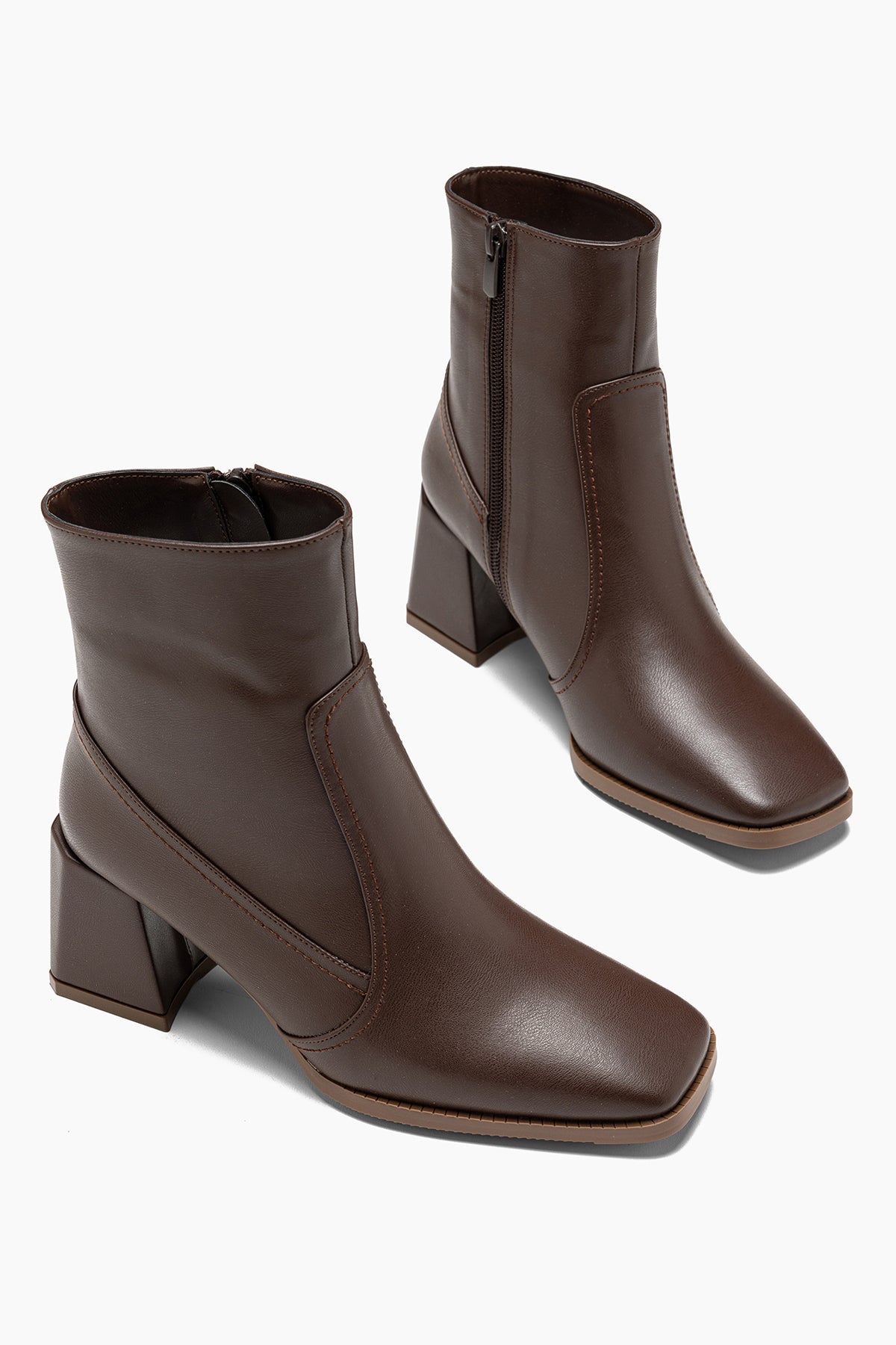 Kadın Bot ve Bootie