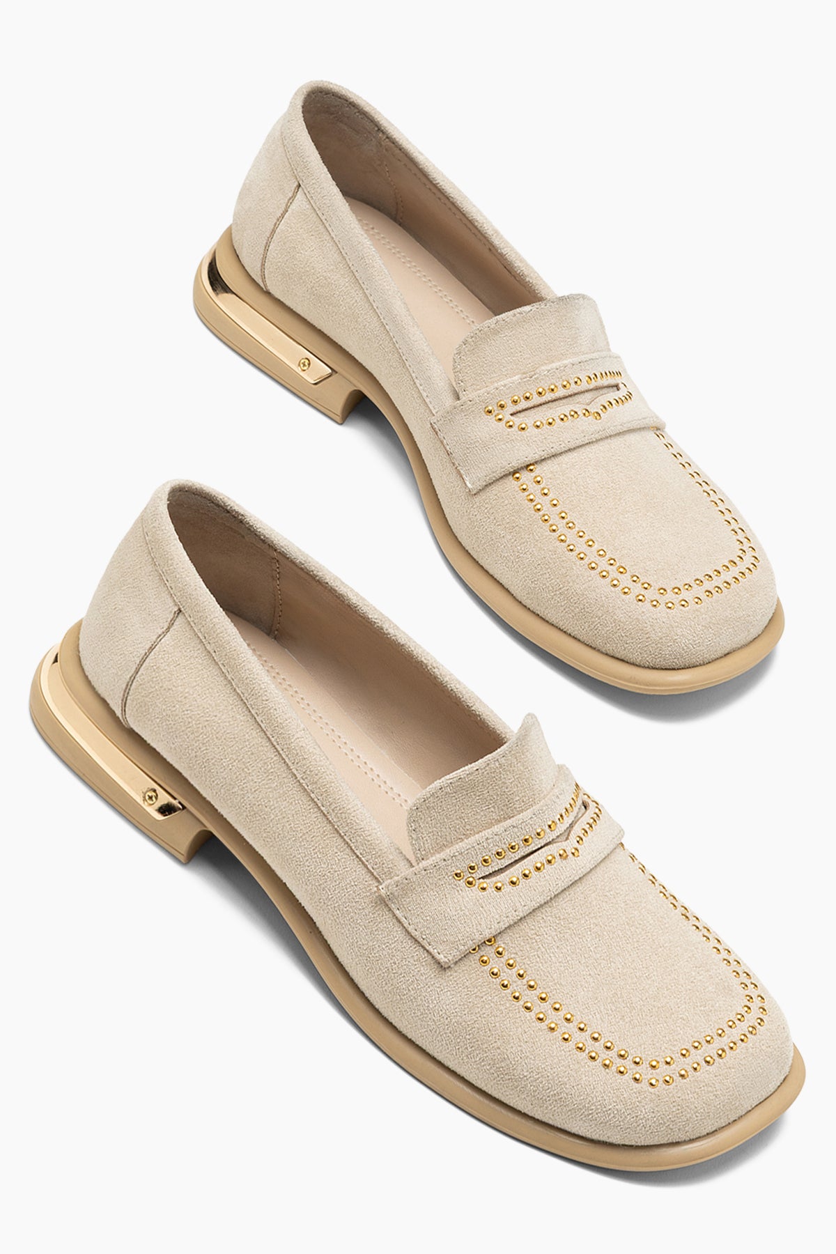 Uluru Bej  Süet Altın Detaylı Zımbalı Kadın Loafer Ayakkabı